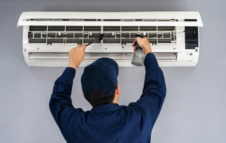 Energy Efficient Projects to Lower Your Monthly Electric Bill Energy Efficient Projects to Lower Your Monthly Electric Bill