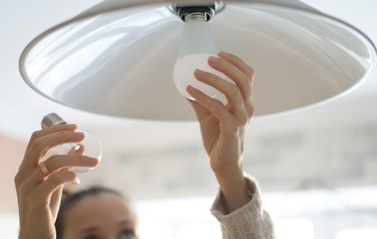 Energy Efficient Projects to Lower Your Monthly Electric Bill Energy Efficient Projects to Lower Your Monthly Electric Bill