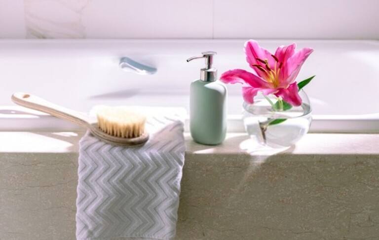 What Can I Do to Warm Up an All-White Bath? What Can I Do to Warm Up an All-White Bath?