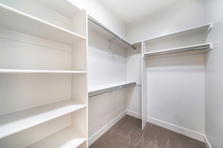 How To Build A Walk-in Closet In A Small Bedroom? How To Build A Walk-in Closet In A Small Bedroom?