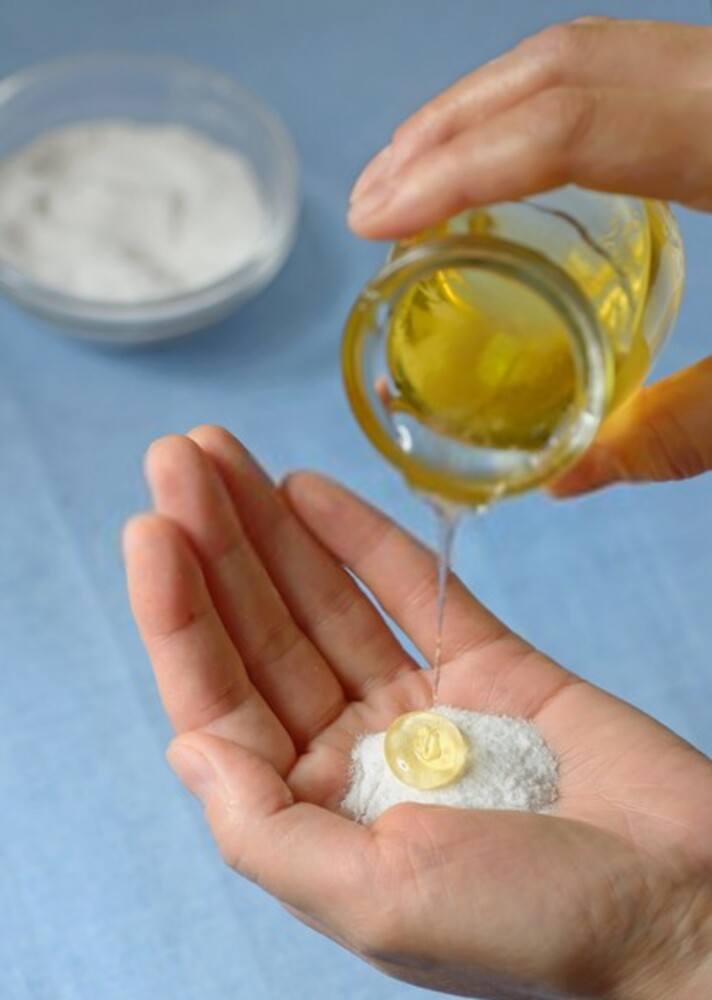 How to Get the Garlic Smell Out of Your Wooden Cutting Board? How to Get the Garlic Smell Out of Your Wooden Cutting Board?
