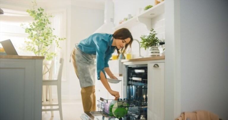 Ways To Fight Germs And Clutter In Your Kitchen Ways To Fight Germs And Clutter In Your Kitchen