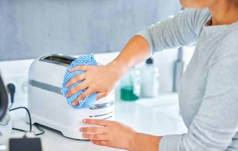 Ways To Fight Germs And Clutter In Your Kitchen Ways To Fight Germs And Clutter In Your Kitchen