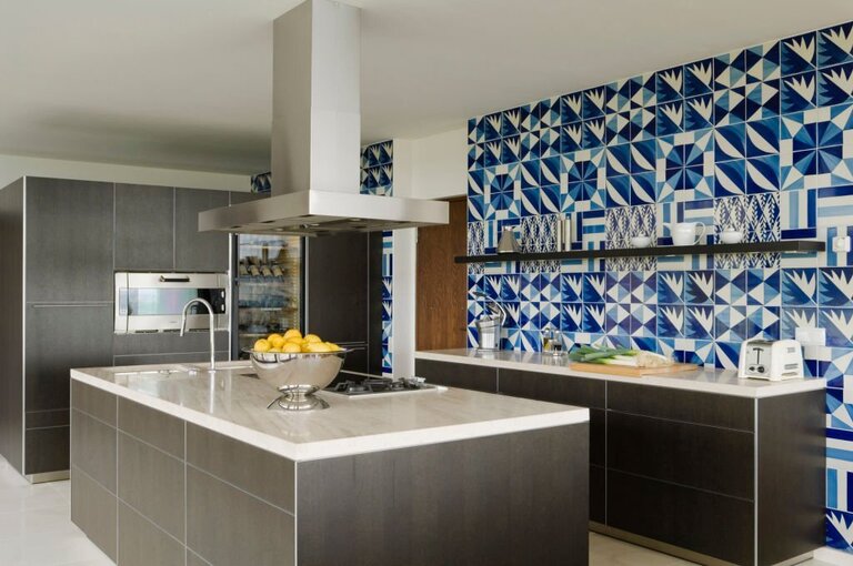 Design Tips for a Spanish-Style Kitchen Design Tips for a Spanish-Style Kitchen