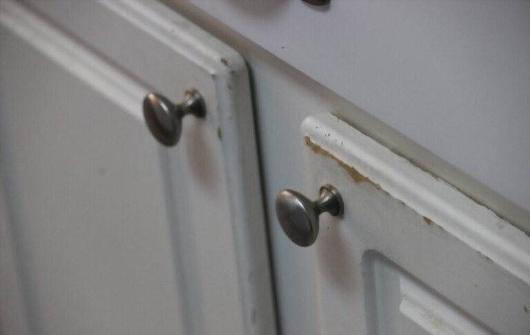 How to Fix Peeling Surfaces on Thermofoil Cabinets? How to Fix Peeling Surfaces on Thermofoil Cabinets?